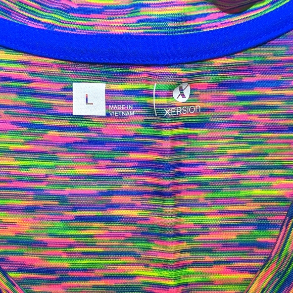 Xersion Multi Color Dri- Fit T-shirt / Quick Dri Top/ Xersion Semi Fitted V-neck - Picture 4 of 6